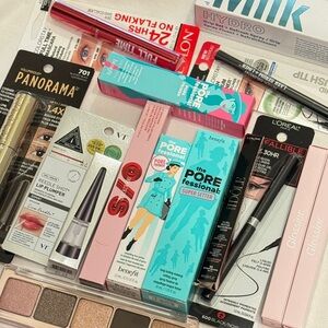 Makeup kit ft primers, lip liners and eye makeup